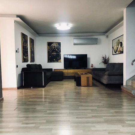Villa Miami Ashdod Exterior photo