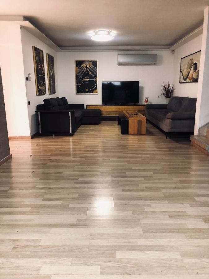 Villa Miami Ashdod Exterior photo