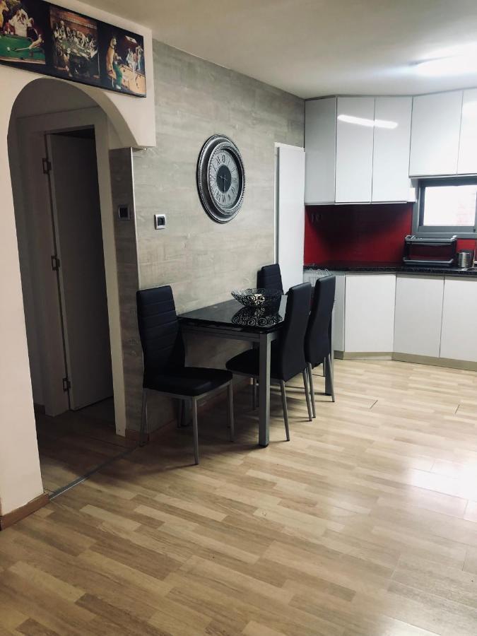 Villa Miami Ashdod Exterior photo